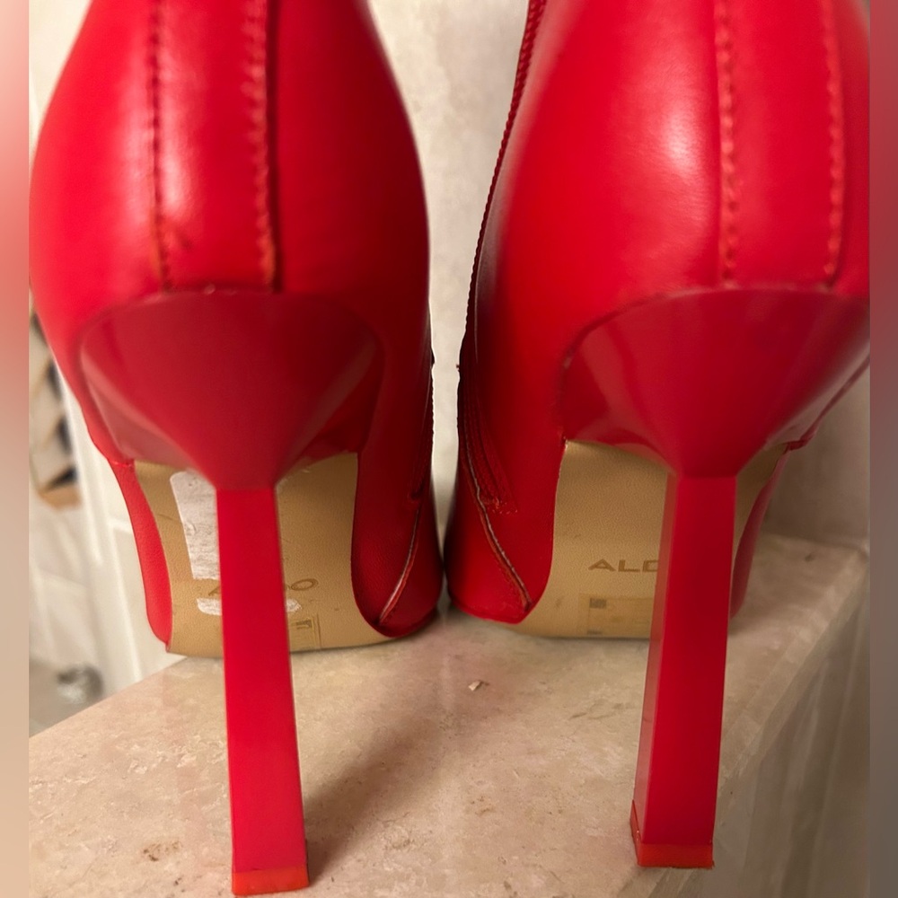 Aldo Red Lace-Up Ankle Boots - Picture 7 of 9